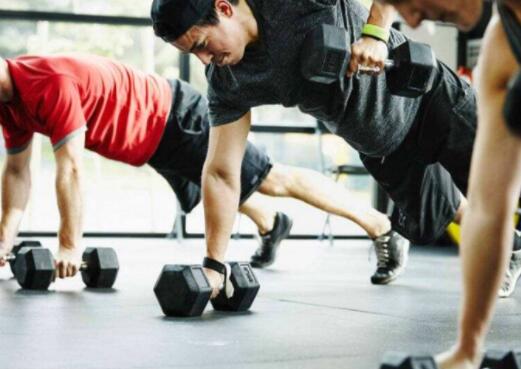 男人做俯卧撑有哪些好处